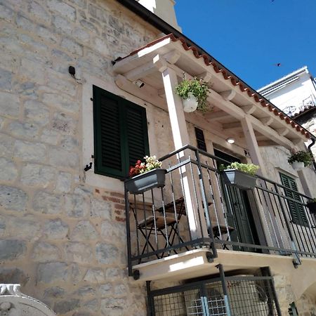 Perfectly Located Cherry Stone House Split Extérieur photo