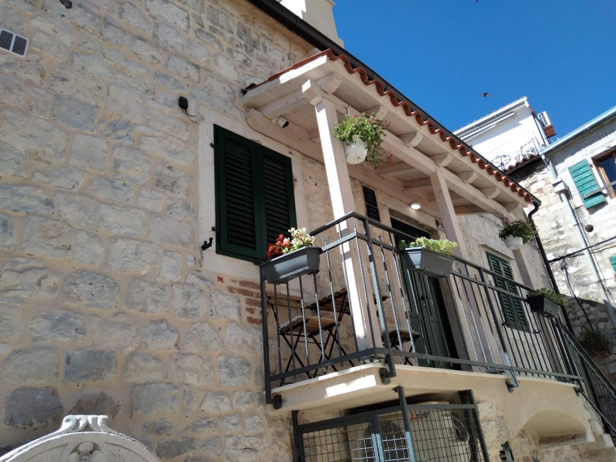 Perfectly Located Cherry Stone House Split Extérieur photo