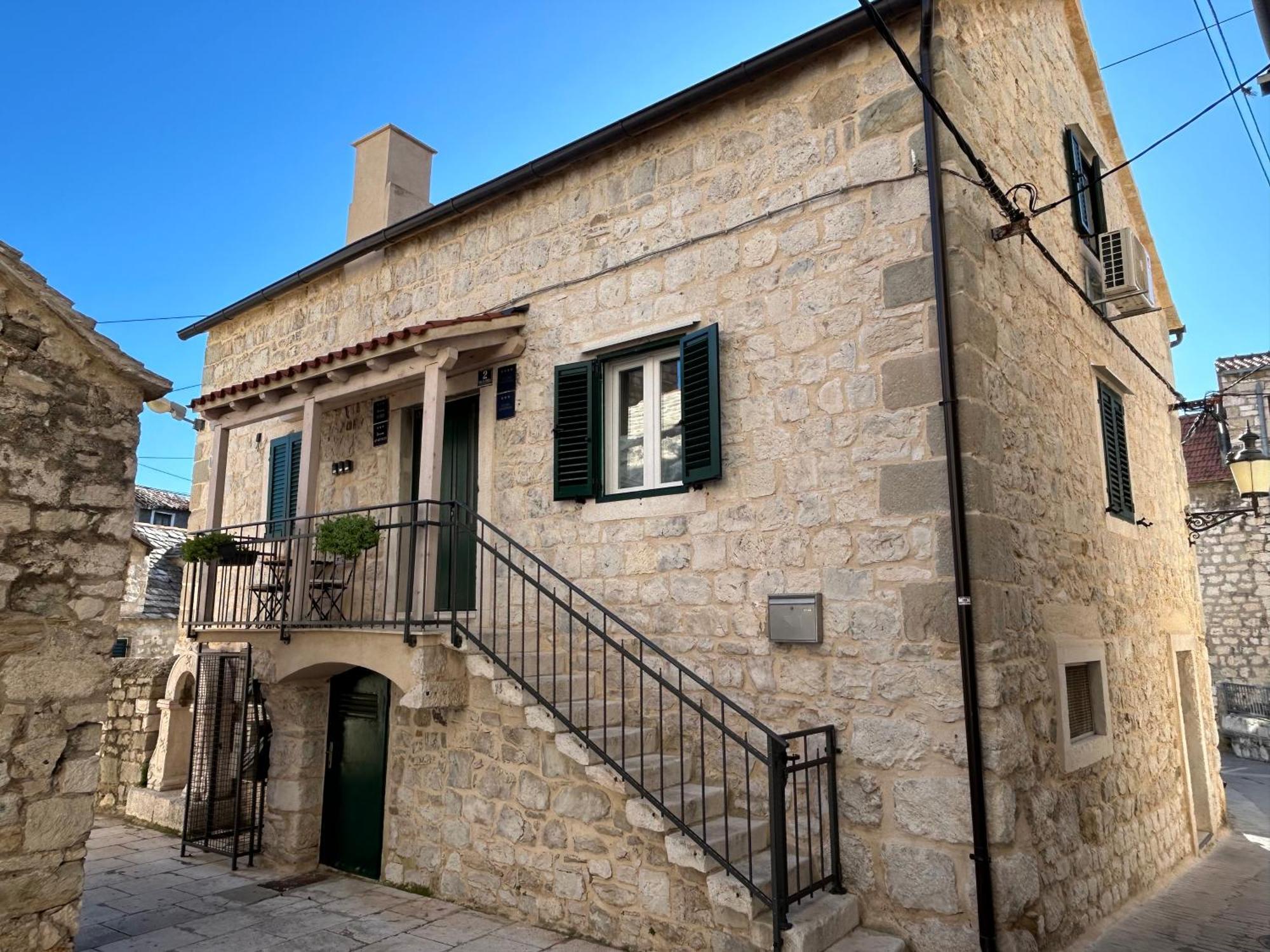Perfectly Located Cherry Stone House Split Extérieur photo